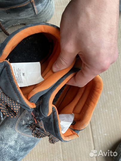 Обувь мужская рабочая 40-2 размера и 1 пара 41го