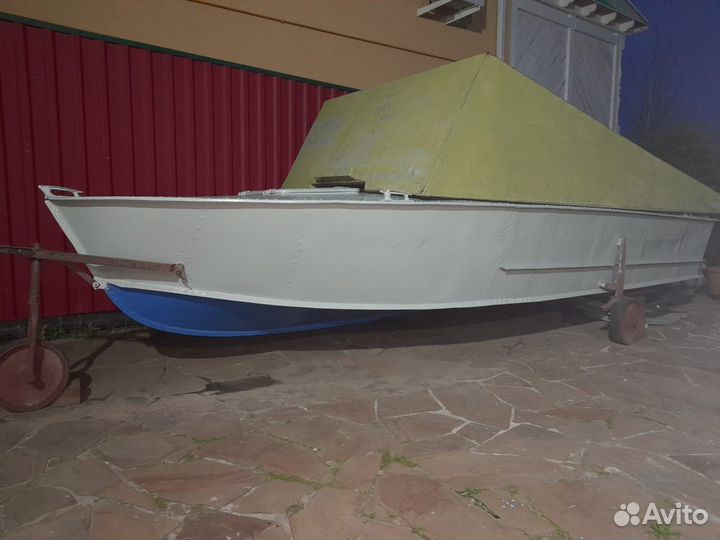 Моторная лодка прогрес 2