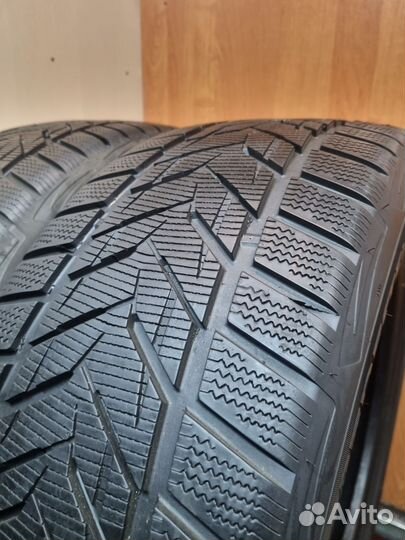 Vredestein Wintrac Xtreme S 255/45 R19