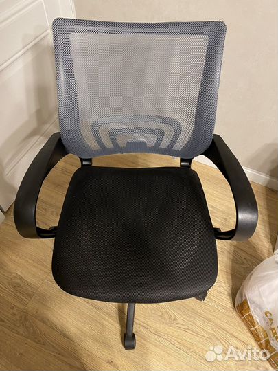 Офисный стул