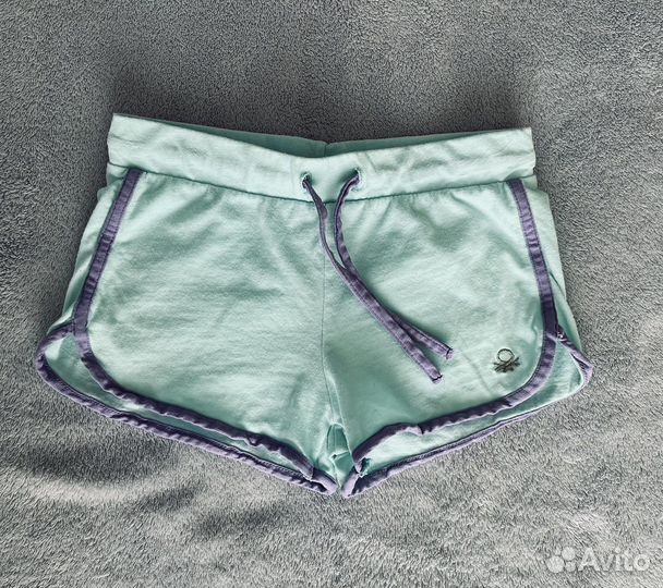 Шорты benetton 110,платье modis,вещи Mothercar