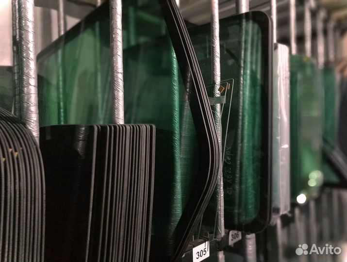 Стекло кабины hitachi EX120