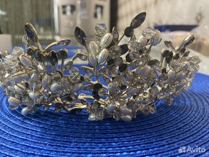 Диадема, корона