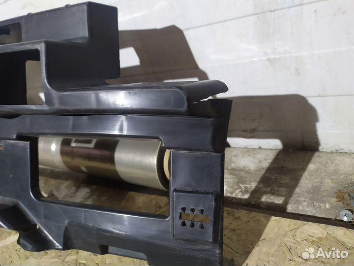 Абсорбер заднего бампера Renault Koleos 2