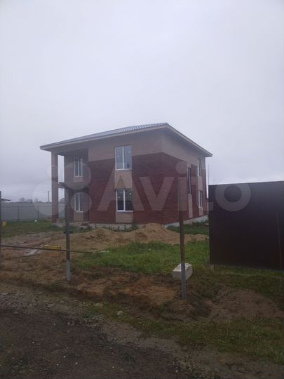 Дом 210 м² на участке 8,3 сот.