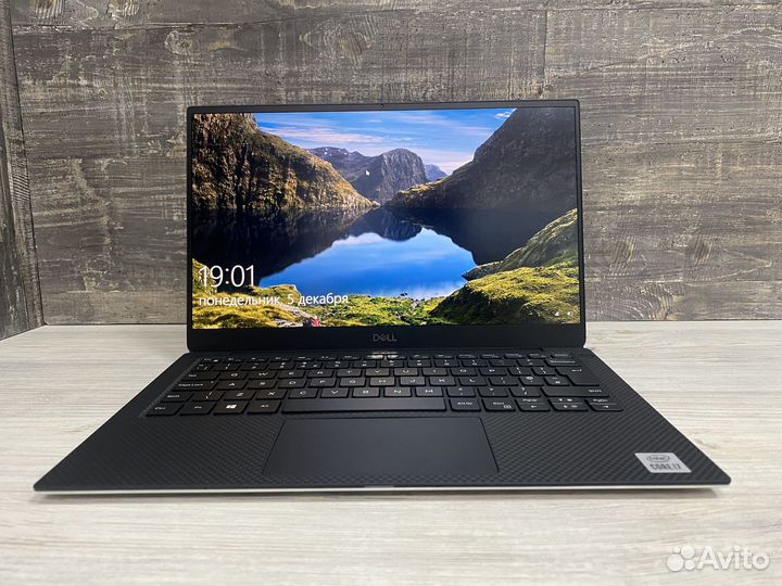 Новый dell XPS 7390 Сore i7 в коробке на гарантии