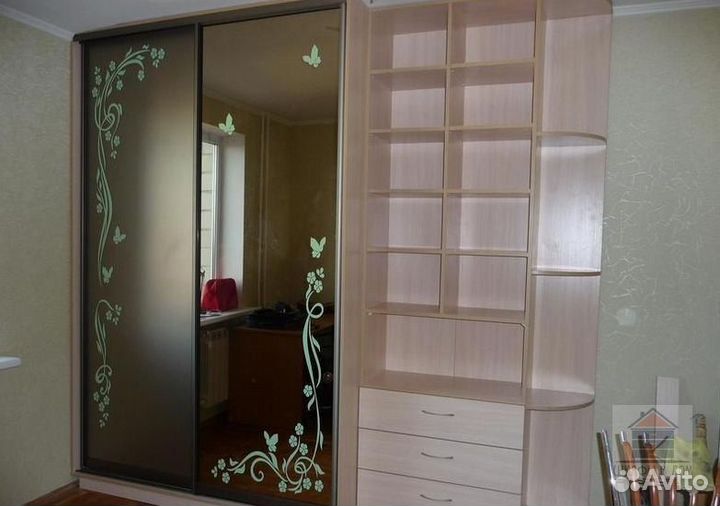 Шкаф стенка