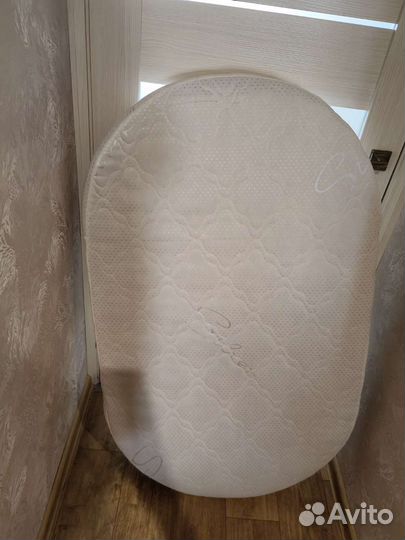 Матрас на овальную кроватку