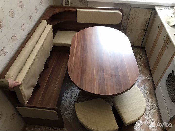 Кухонный уголок