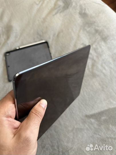 iPad pro 10 5 2017 256gb +sim + stylus