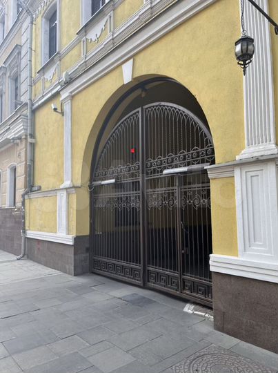 Машиноместо, 14 м²