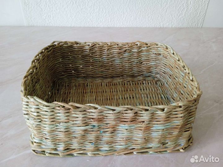 Корзина плетеная для подарков