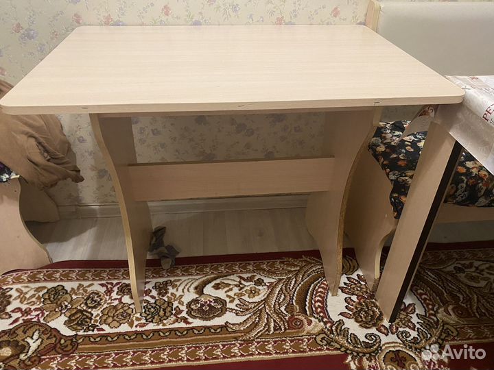 Кухонный стол бу
