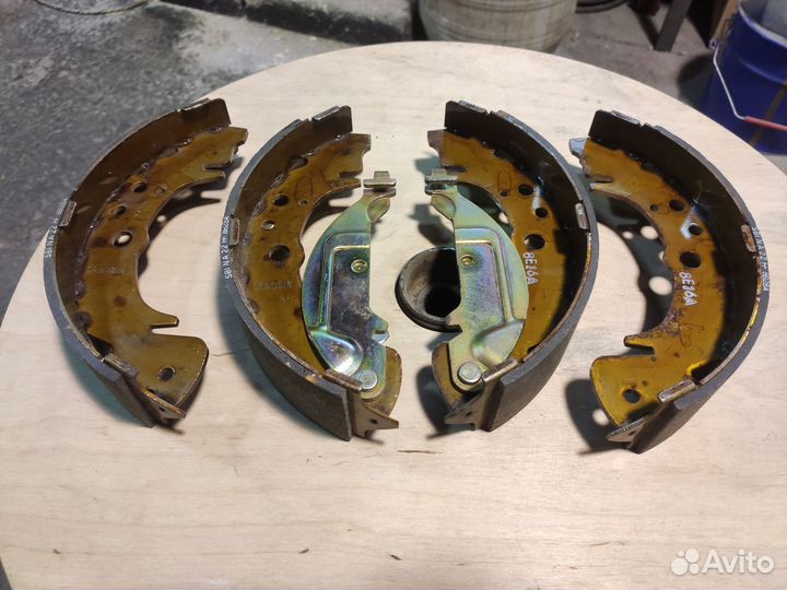 Барабанные тормозные колодки Sangsin 8B28A сангсин