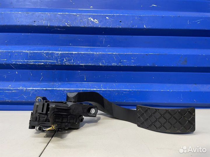 Педаль газа Audi A4 B5 1.8 AWM 2000
