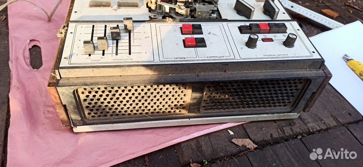 Катушечный магнитофон СССР комета 212