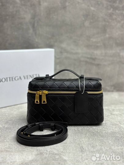 Косметичка bottega veneta из кожи люкс