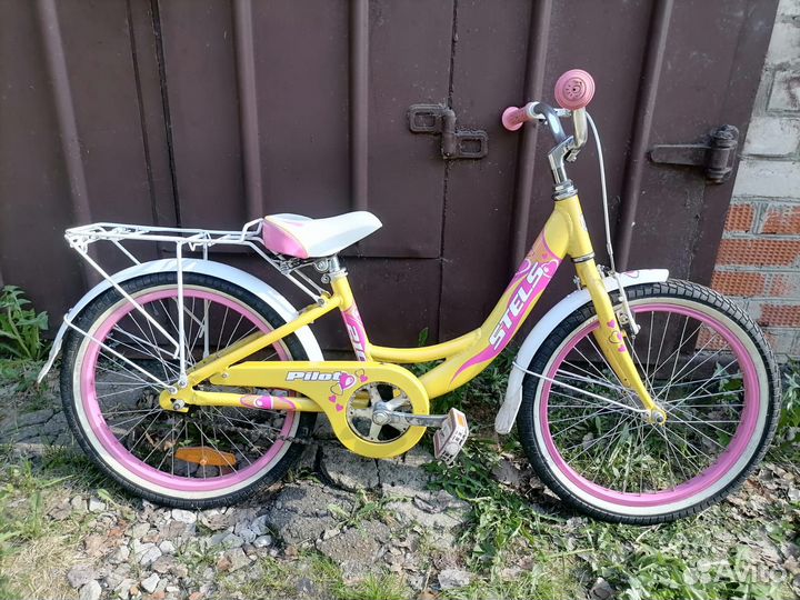 Детский велосипед для девочки, размер колес 20. 20