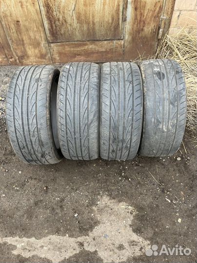 Yokohama Advan Fleva V701 225/45 R17