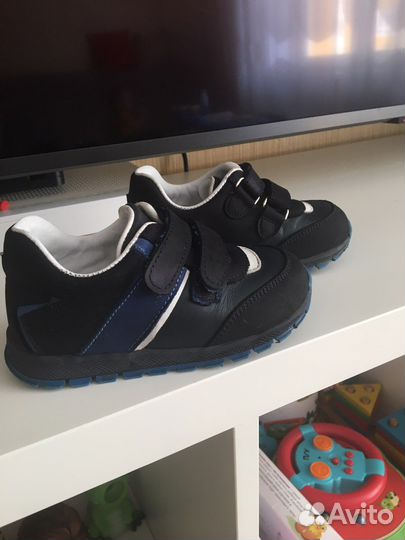 Полуботинки детские 23