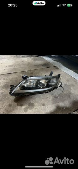 Фары на toyota camry 40