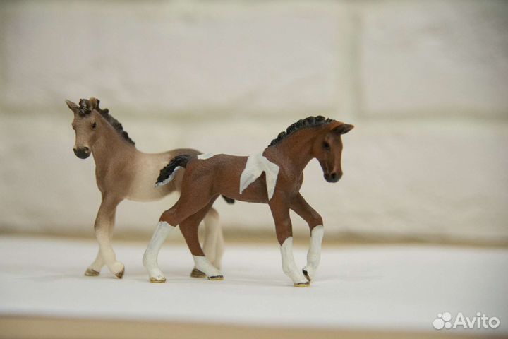 Фигурки лошадей schleich