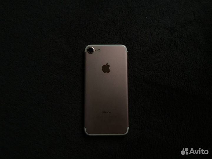 iPhone 7, 32 ГБ