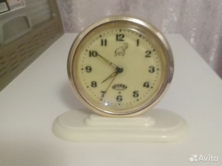 Часы будильник Дружба механические СССР 50х г