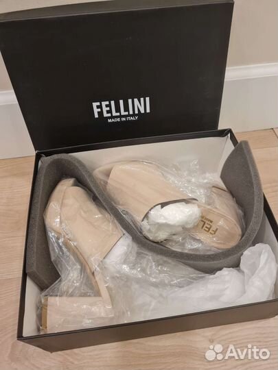 Новые сабо Fellini 37 кожа