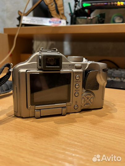 Компактный фотоаппарат Panasonic DMC-FZ30