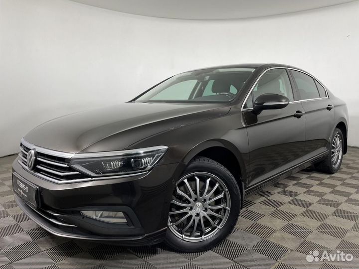 Volkswagen Passat 2.0 AMT, 2020, 120 000 км