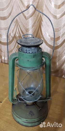 Керосиновая лампа летучая мышь