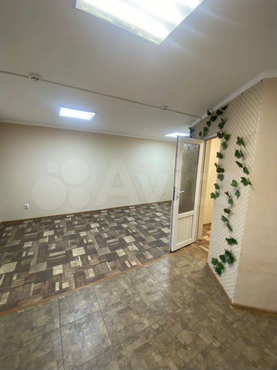 Свободного назначения, 30 м²