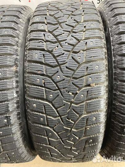 Bridgestone Blizzak Spike-02 205/55 R16 87M