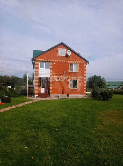 Коттедж 137,6 м² на участке 11 сот.