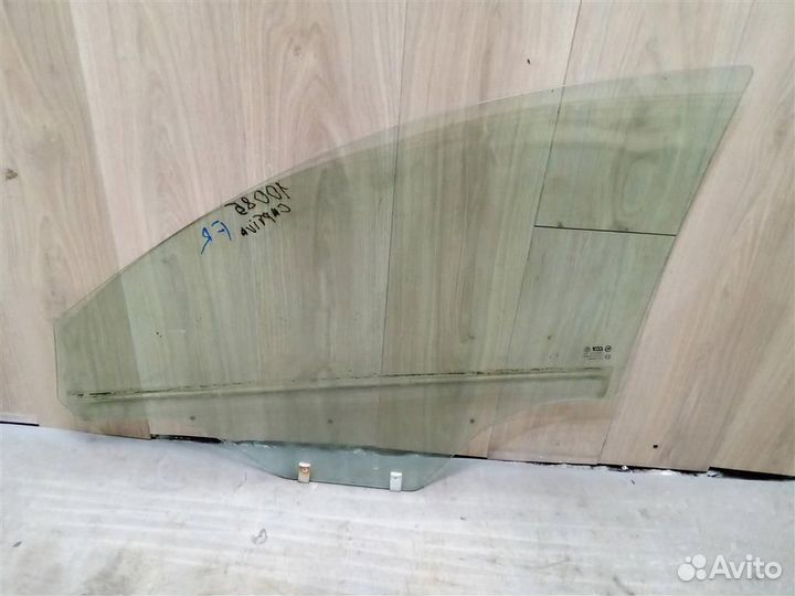 Стекло двери передней правой от Chevrolet Captiva