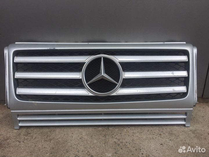 Решетка радиатора на Mercedes Benz G-Klass w463