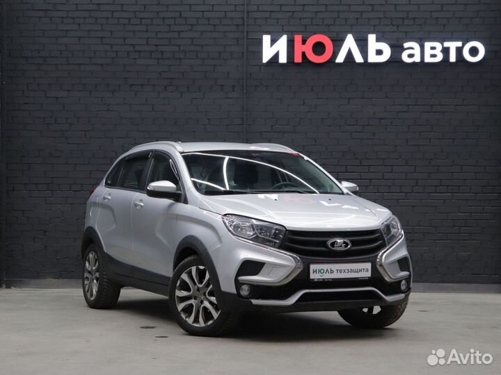 LADA XRAY Cross 1.8 МТ, 2018, 61 870 км