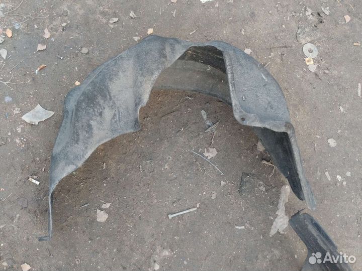 Подкрылок задний правый левый бмв х1 е84