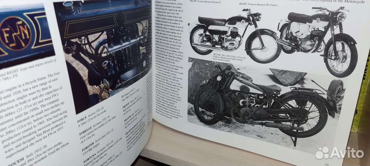 Энциклопедия мотоциклов. Книга на английском