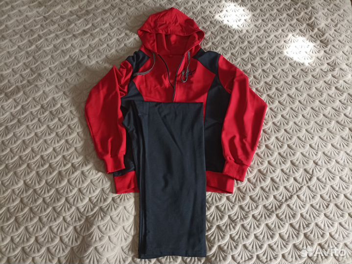 Женский спортивный костюм