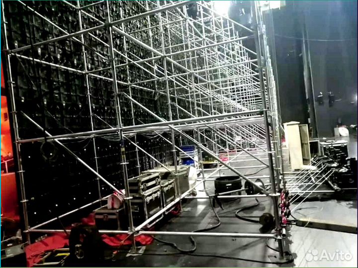 Продажа/аренда - строительные леса для сцен Layher