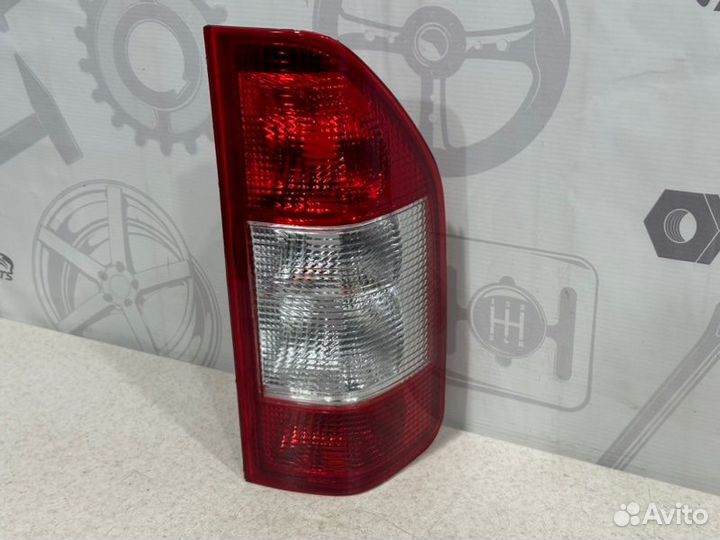 Фонарь задний правый Mercedes Sprinter Classic