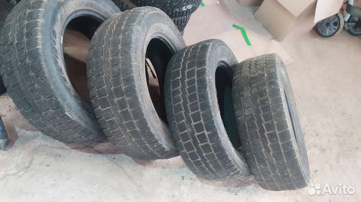 Cooper Discoverer M+S 235/65 R17
