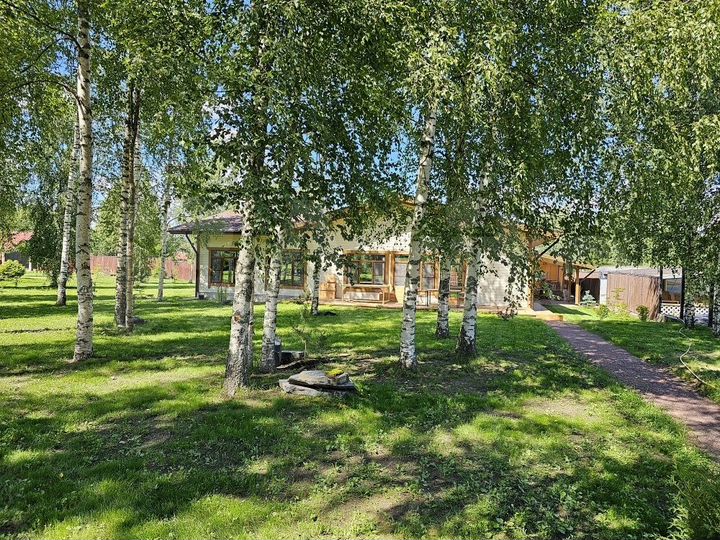 Коттедж 165 м² на участке 20 сот.