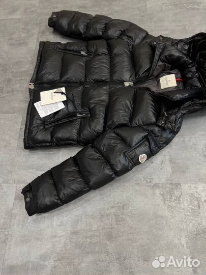 Куртка moncler maya nfc с оливковой подкладкой