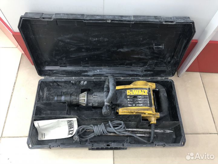 Молоток отбойный Dewalt D25899K