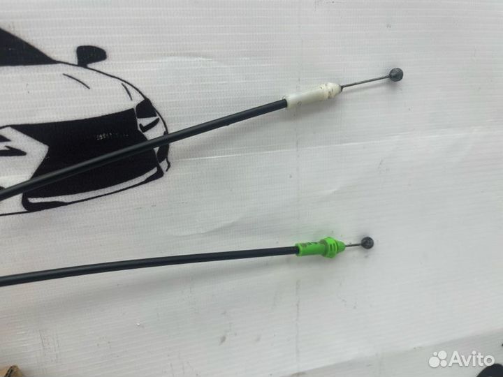 Замок двери передний левый Toyota Corolla 180