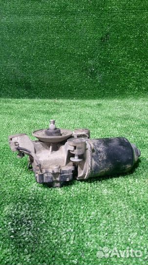 Моторчик стеклоочистителя передний Toyota Corolla