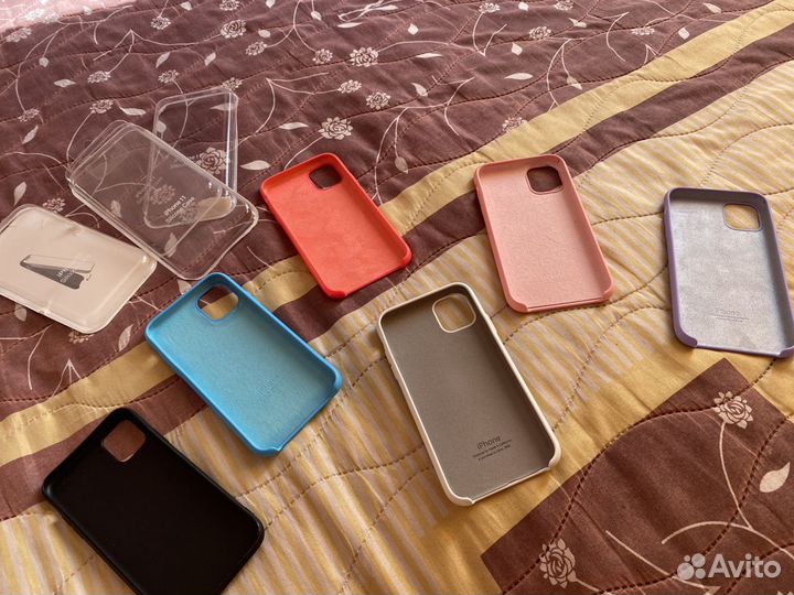 Чехол на iPhone 11